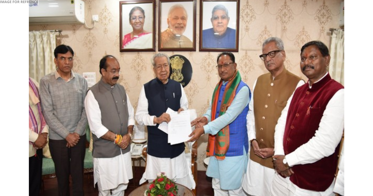 Vishnu Deo Sai meets Chhattisgarh Governor; stakes claim to form govt